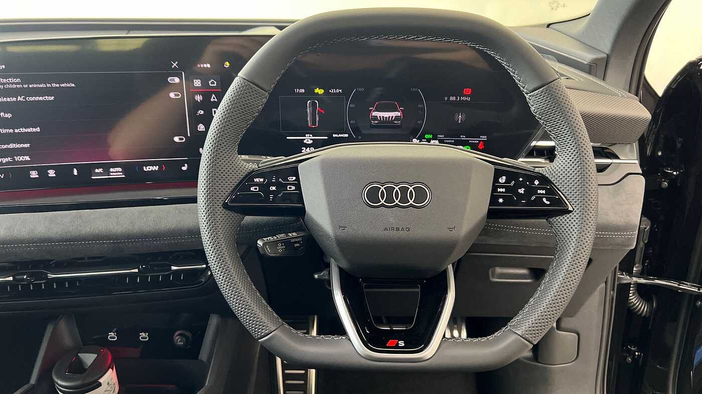 Used Audi Q6 e-tron 2025 for sale - 76679847: Photo 10