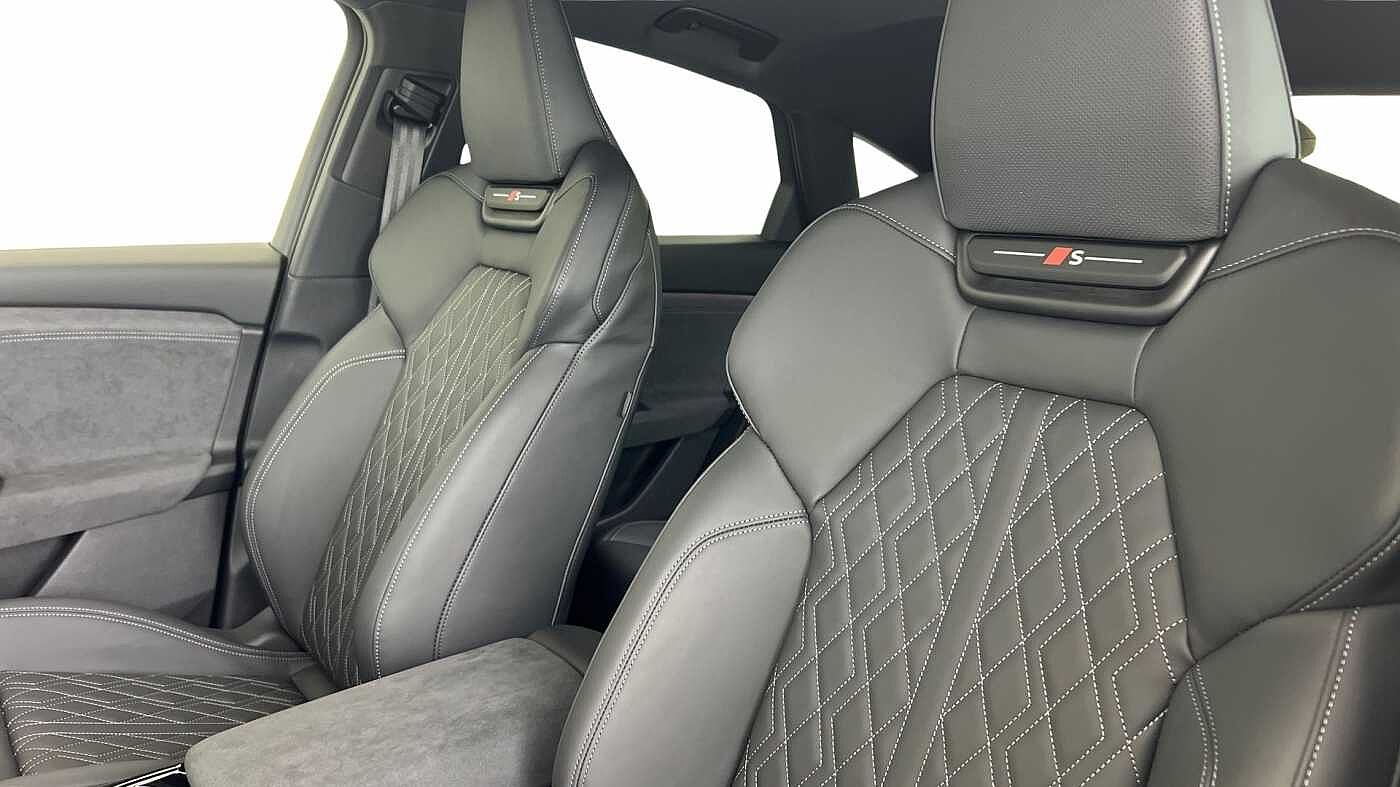 Used Audi Q6 e-tron 2025 for sale - 76679847: Photo 17