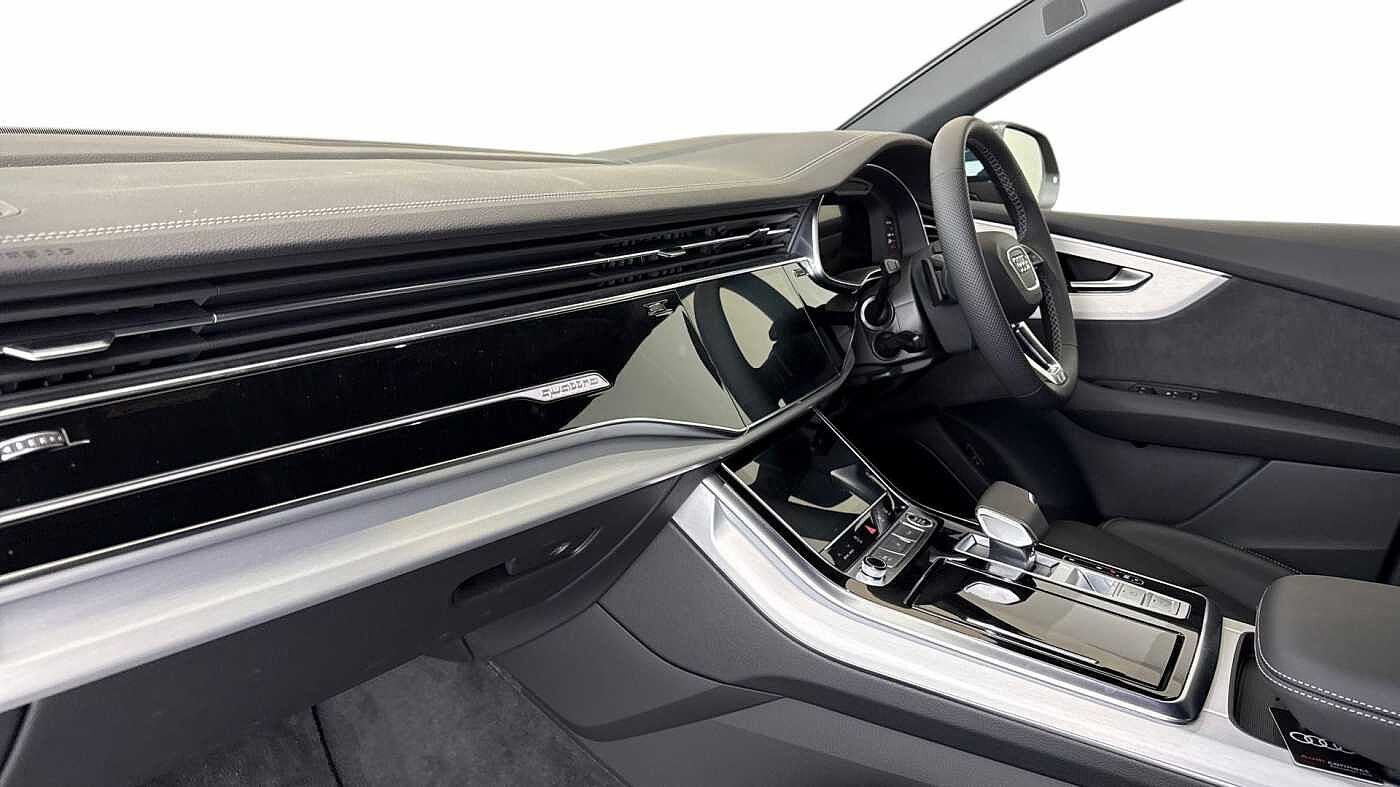 Used Audi Q8 2026 for sale - 77974611: Photo 2