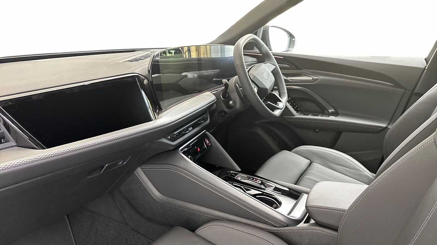 Used Audi Q5 2025 for sale - 76679638: Photo 2