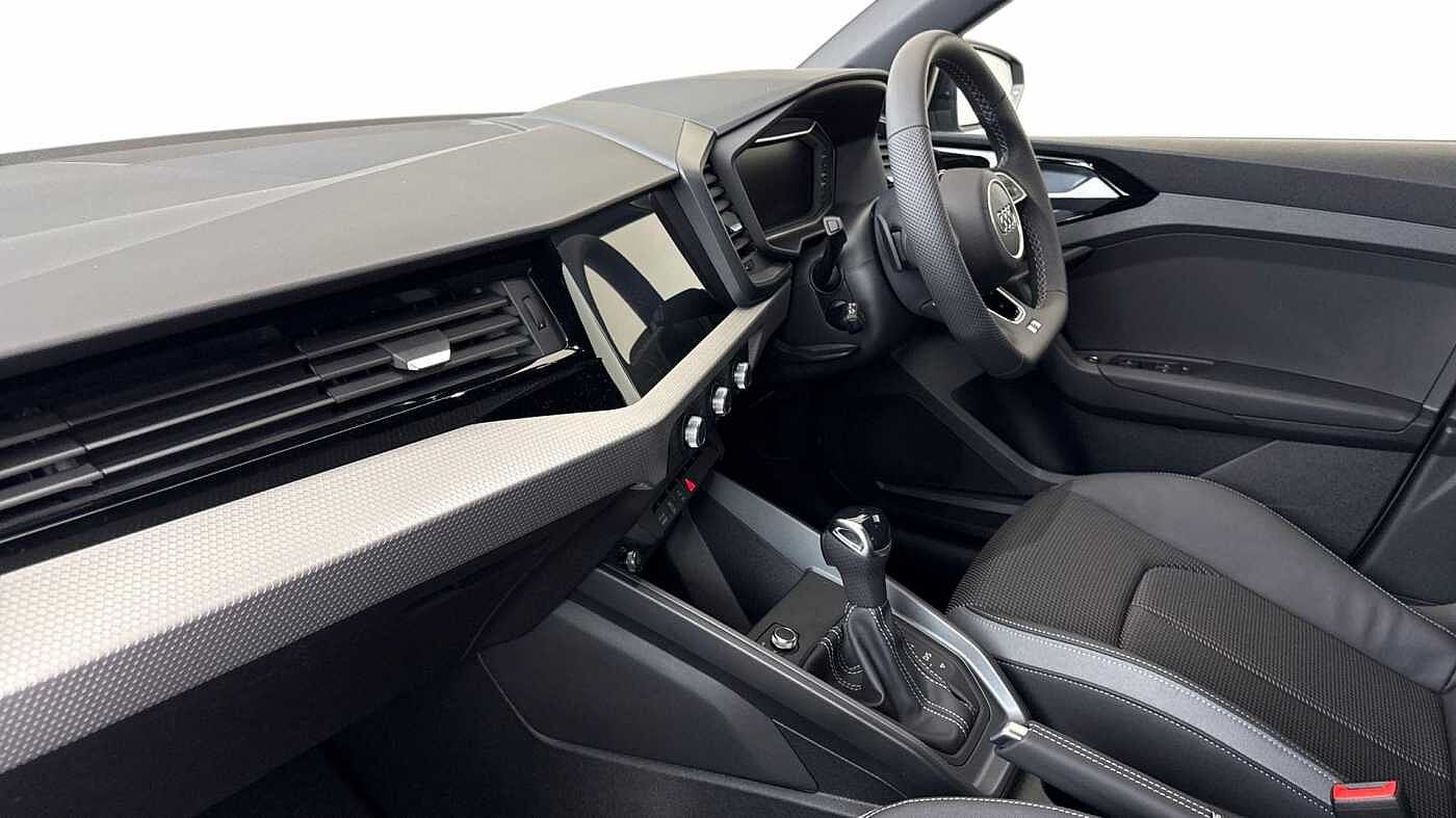 Used Audi A1 2026 for sale - 77974603: Photo 2