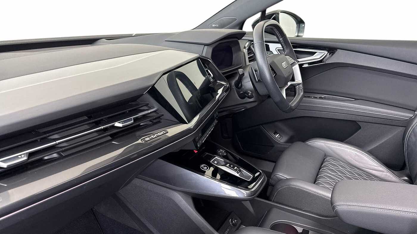 Used Audi Q4 e-tron 2021 for sale - 77945160: Photo 2