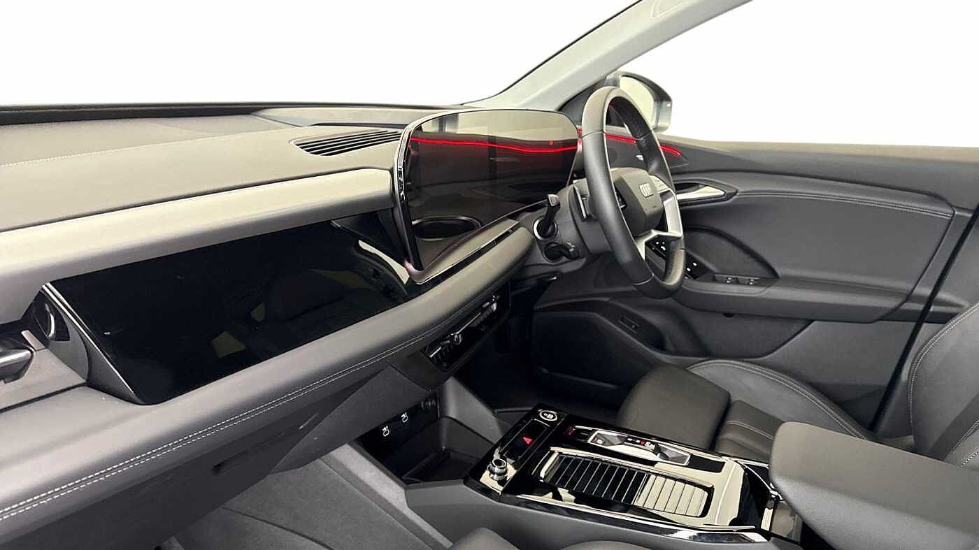 Used Audi Q6 e-tron 2024 for sale - 77687201: Photo 2