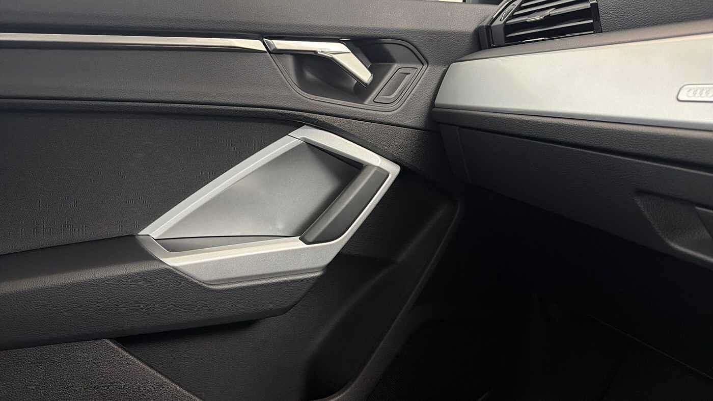 Used Audi Q3 2023 for sale - 76675872: Photo 21