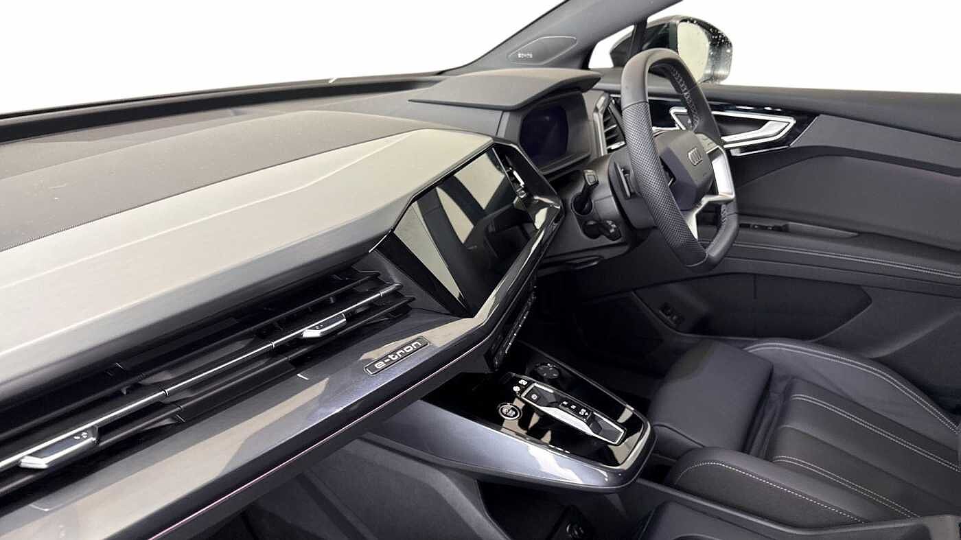 Used Audi Q4 e-tron 2024 for sale - 77445398: Photo 2