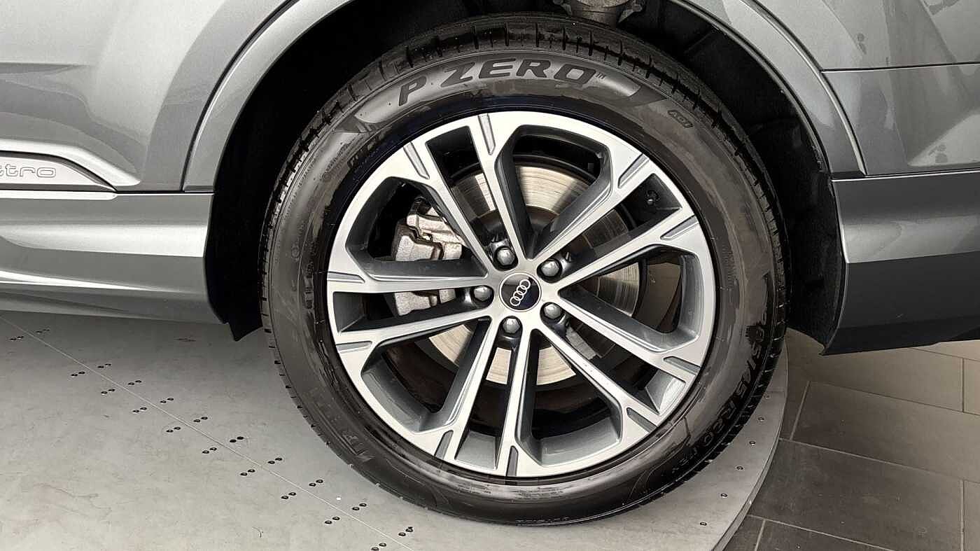 Used Audi Q7 2024 for sale - 76677881: Photo 5