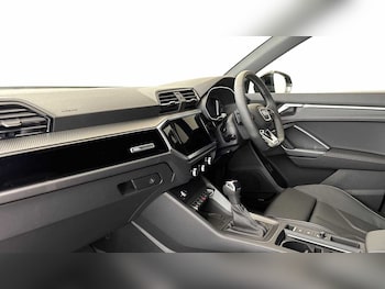 Used Audi Q3 2025 for sale - 77528686: Photo