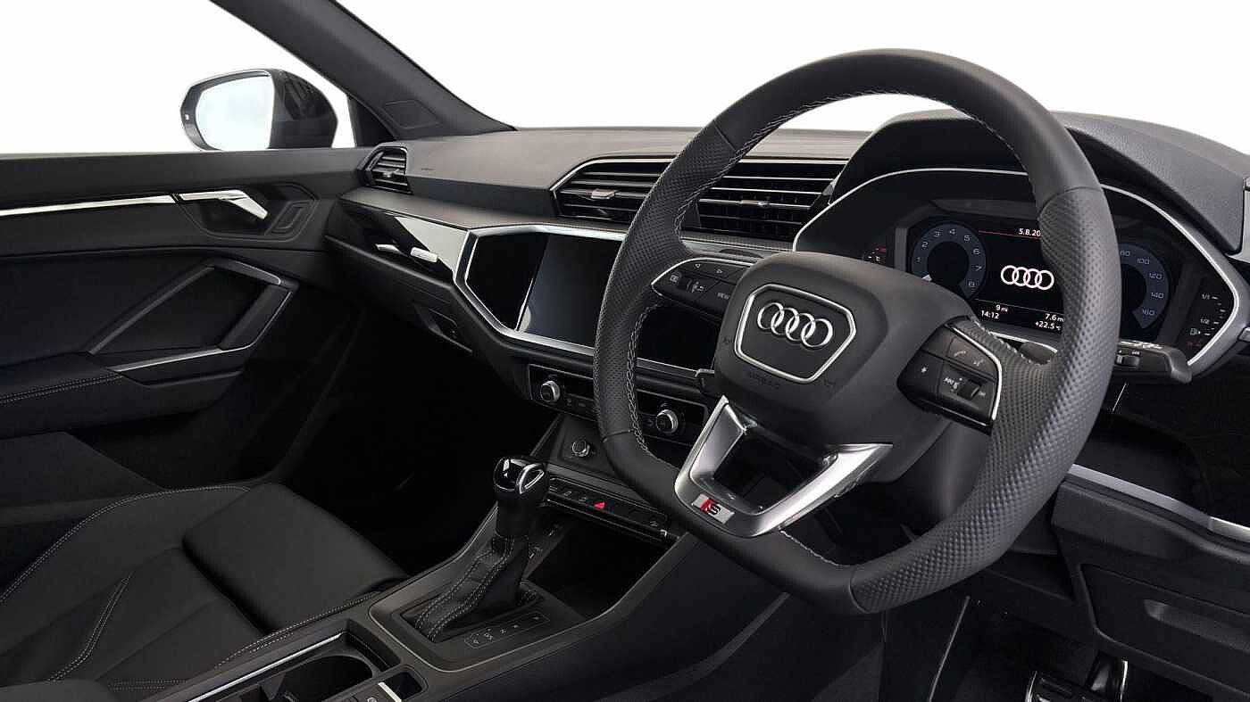 Used Audi Q3 2025 for sale - 76678703: Photo 6