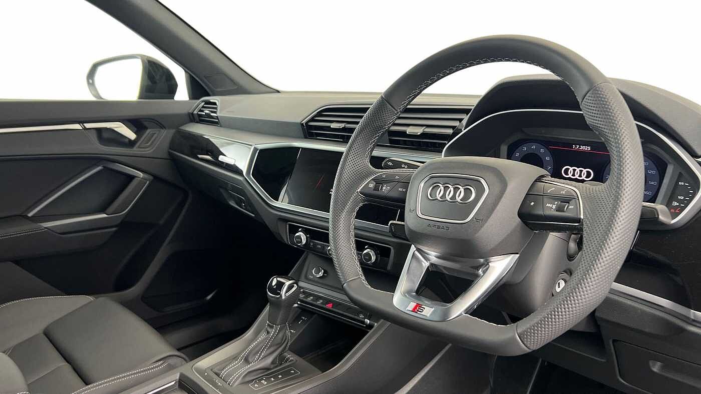 Used Audi Q3 2025 for sale - 76679235: Photo 6