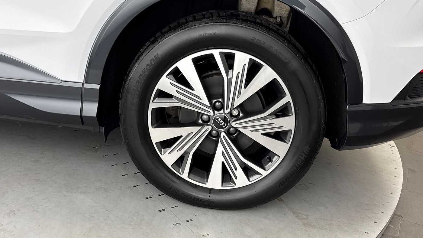 Used Audi Q4 e-tron 2025 for sale - 77459543: Photo 5