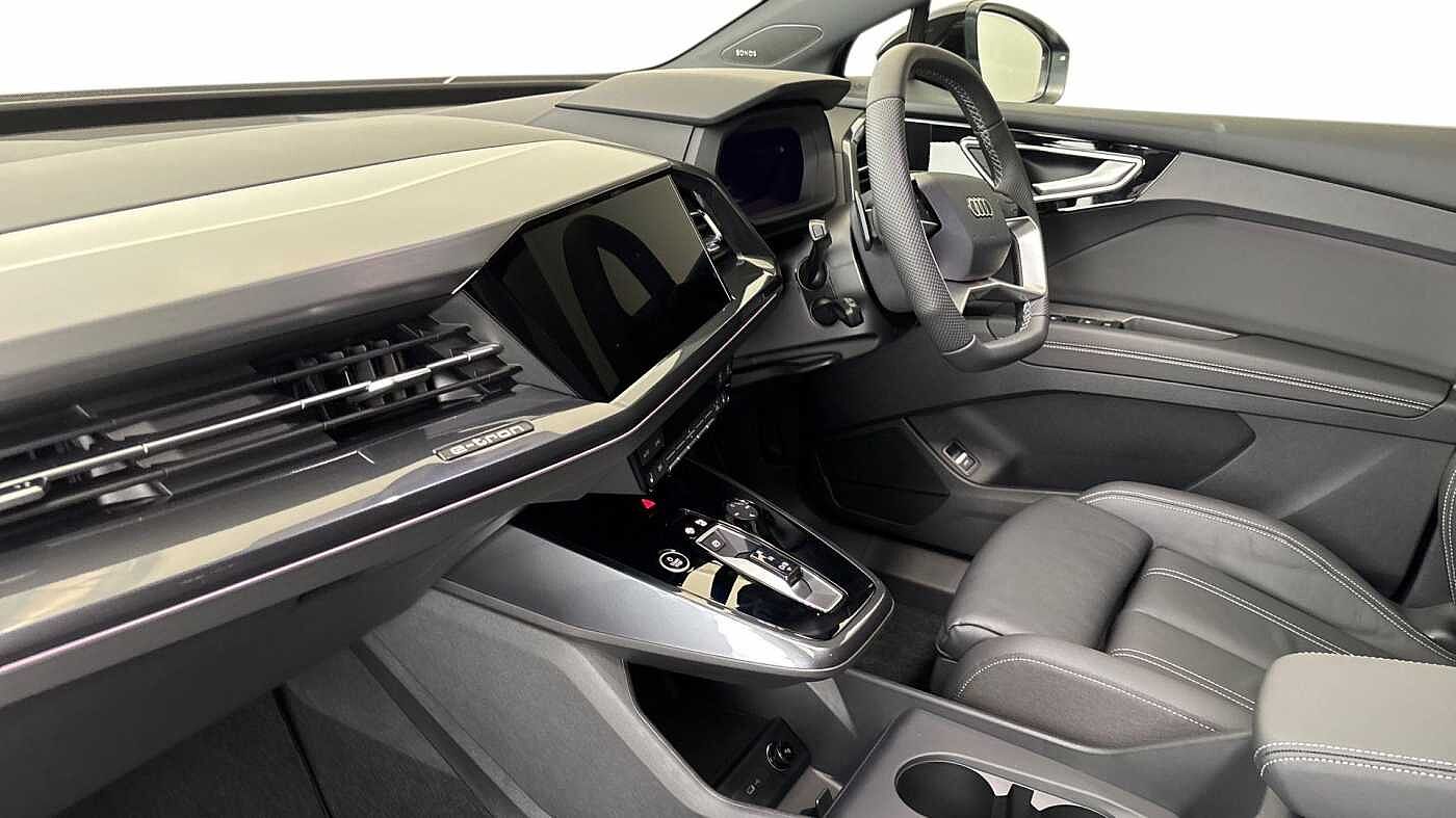 Used Audi Q4 e-tron 2025 for sale - 78140402: Photo 2