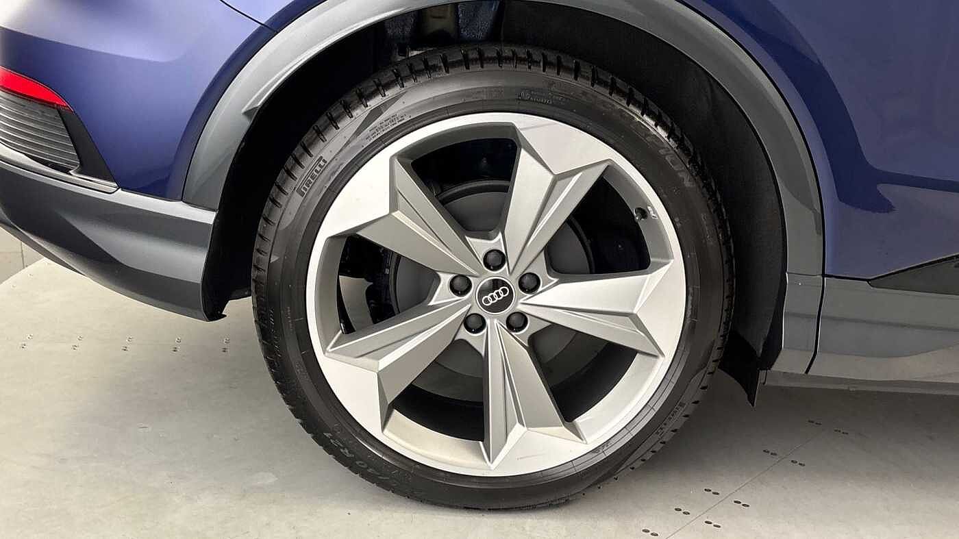 Used Audi Q4 e-tron 2025 for sale - 78140402: Photo 5