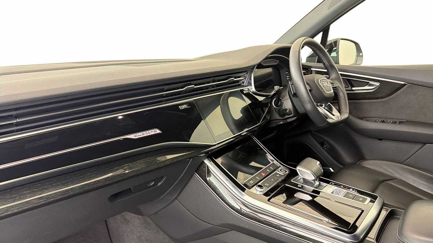 Used Audi Q7 2021 for sale - 76680835: Photo 2