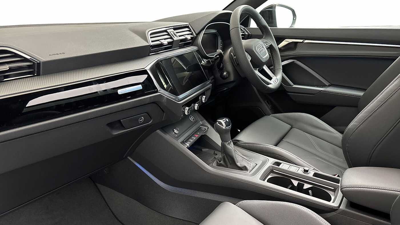 Used Audi Q3 2025 for sale - 76681508: Photo 2