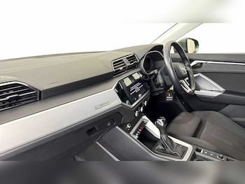 Used Audi Q3 2022 for sale - 77459517: Photo