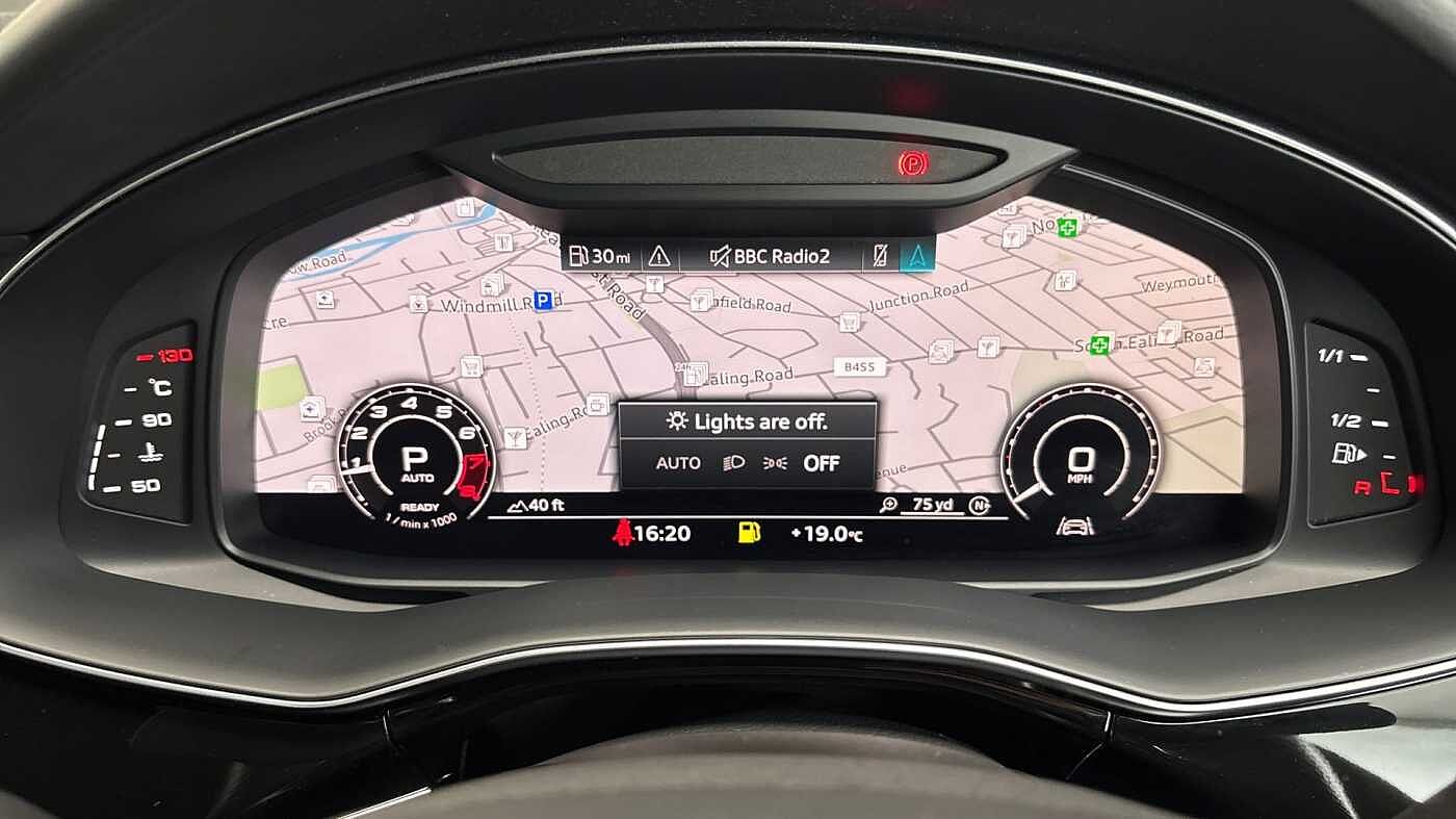 Used Audi RS Q8 2021 for sale - 76674392: Photo 11