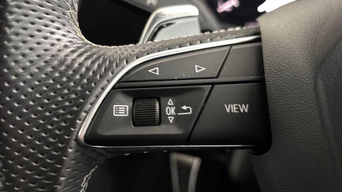 Used Audi RS Q8 2021 for sale - 76674392: Photo 17