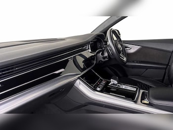 Used Audi RS Q8 2021 for sale - 76674392: Photo