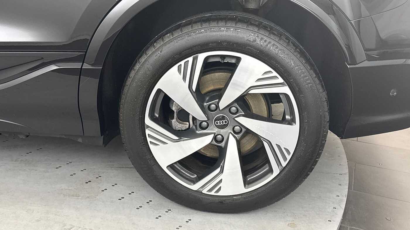 Used Audi Q6 e-tron 2024 for sale - 78144674: Photo 5