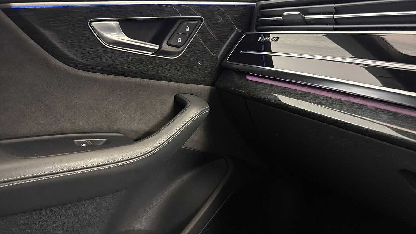 Used Audi Q8 2021 for sale - 76680944: Photo 21