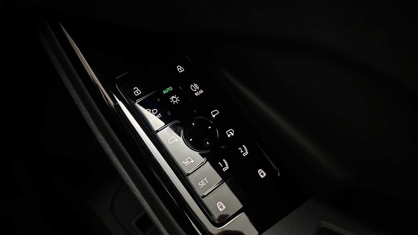 Used Audi Q6 e-tron 2025 for sale - 76680481: Photo 18