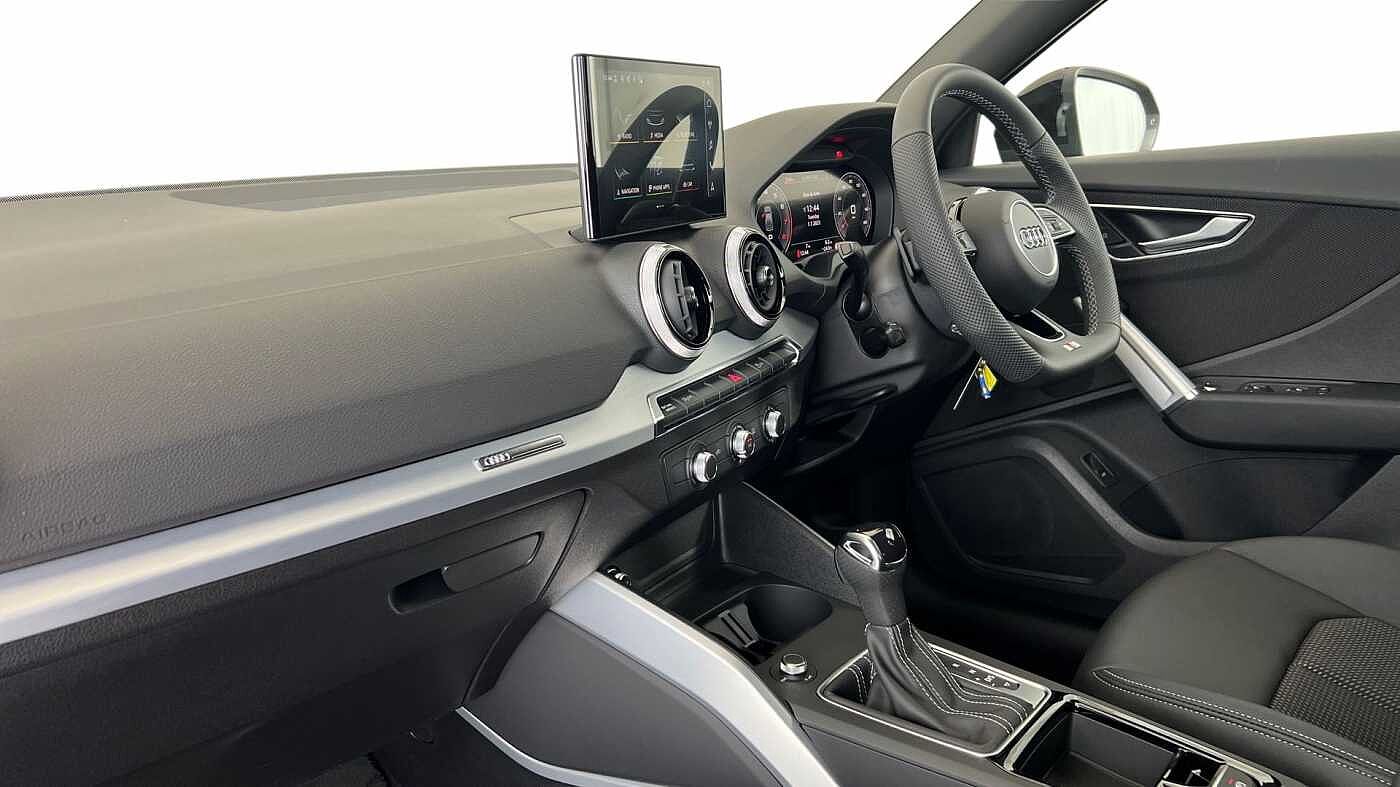 Used Audi Q2 2025 for sale - 76679365: Photo 2