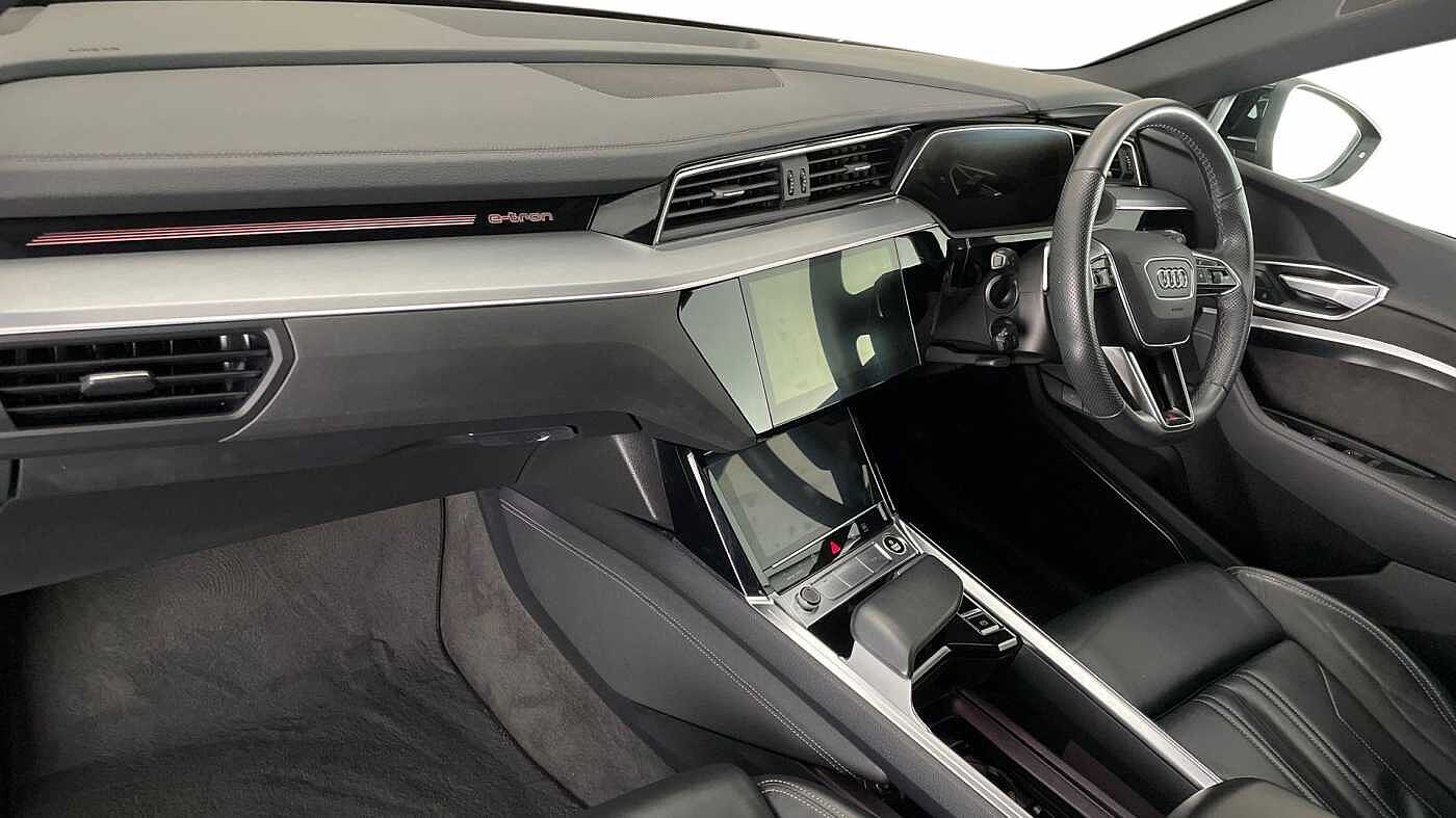 Used Audi e-tron 2020 for sale - 76681127: Photo 2