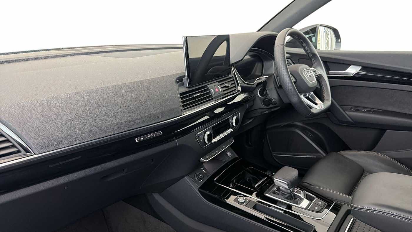 Used Audi Q5 2024 for sale - 76676515: Photo 2