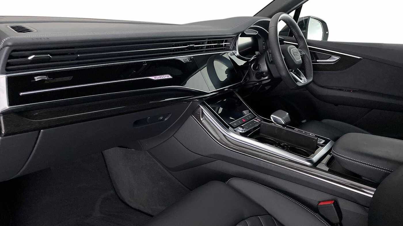 Used Audi Q7 2024 for sale - 77915956: Photo 2