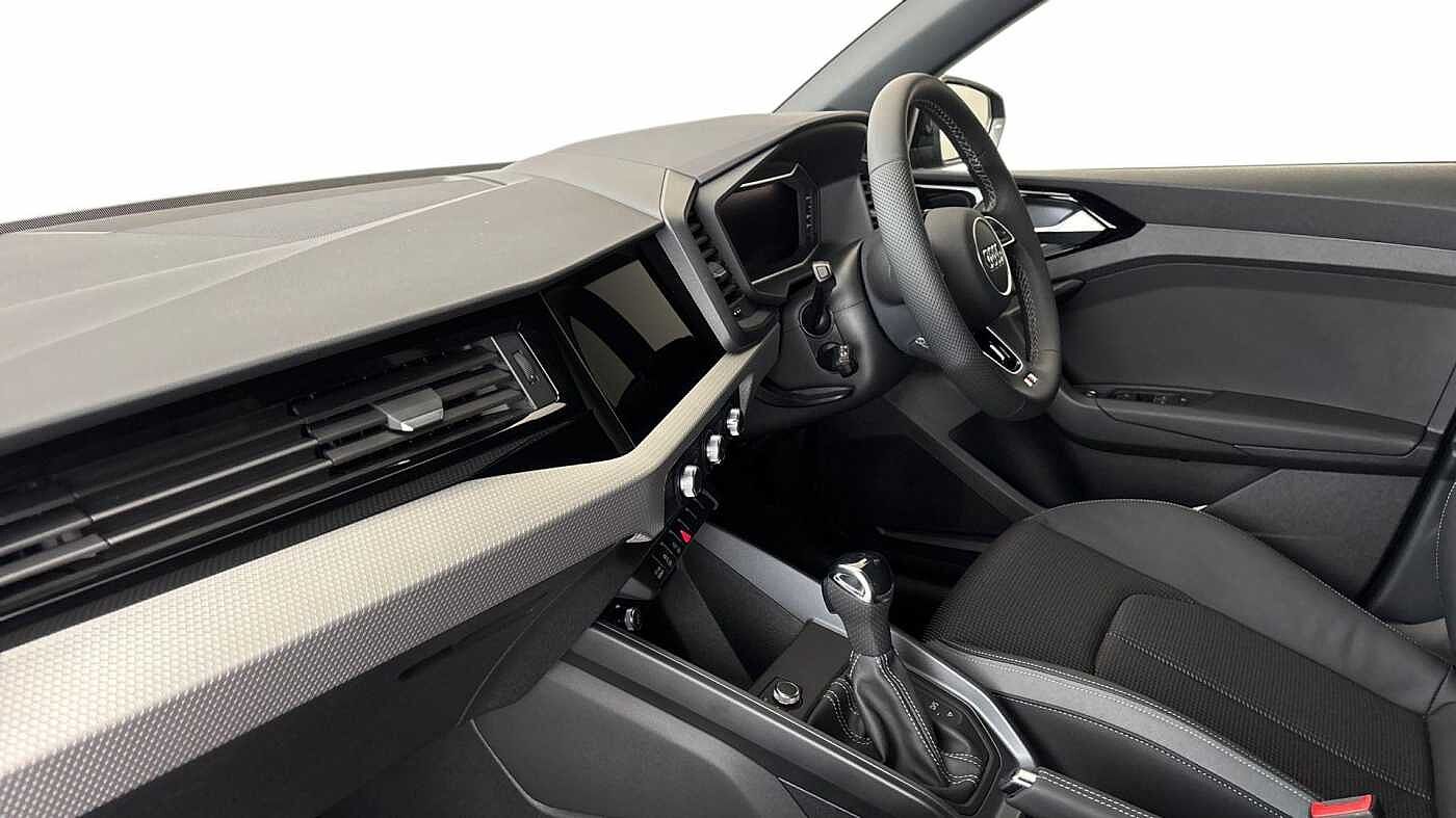 Used Audi A1 2025 for sale - 76679026: Photo 2