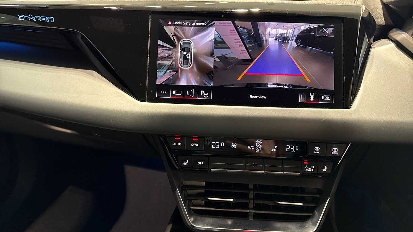 Used Audi e-tron GT 2023 for sale - 77638601: Photo 12