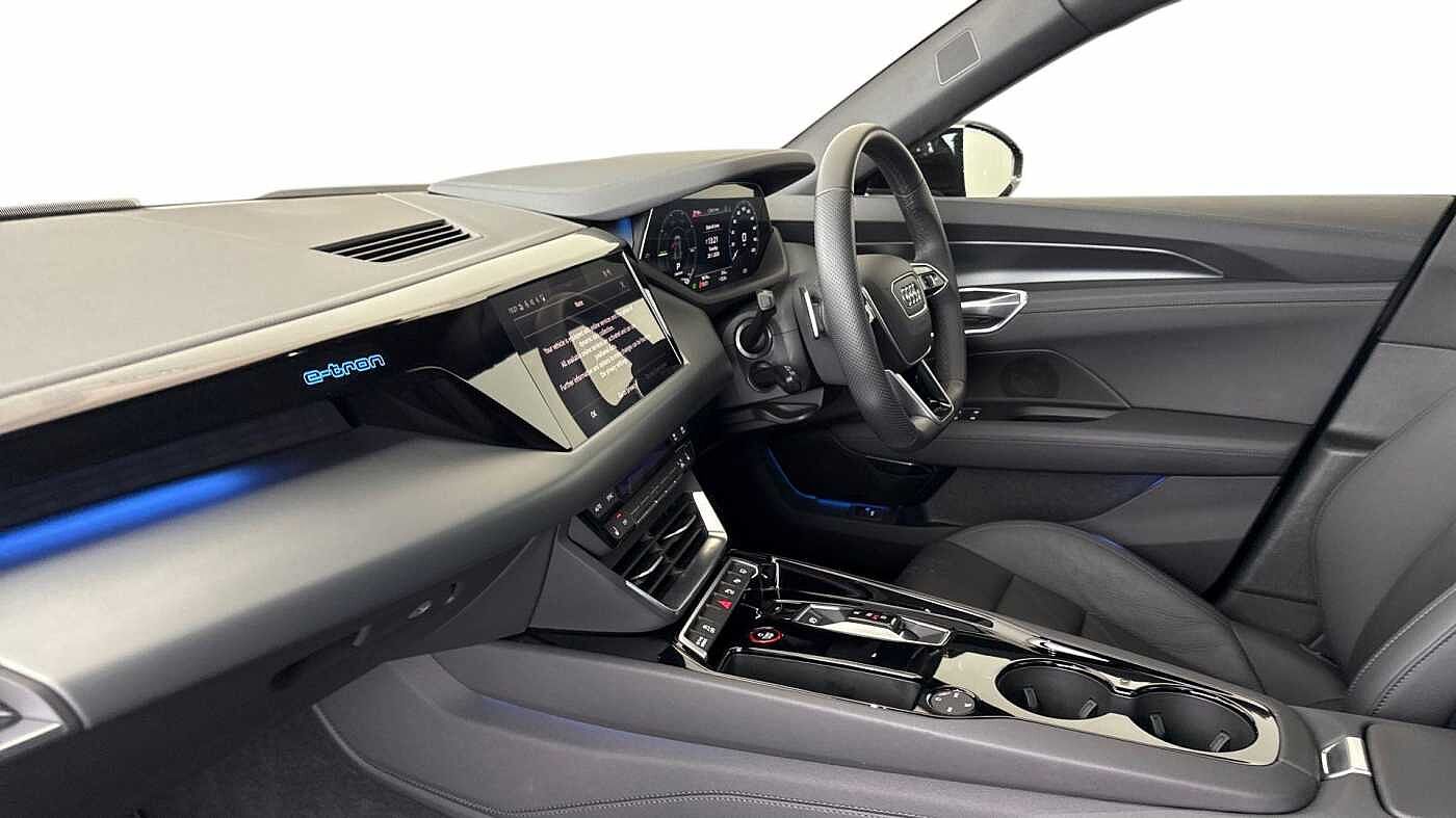 Used Audi e-tron GT 2023 for sale - 77638601: Photo 2