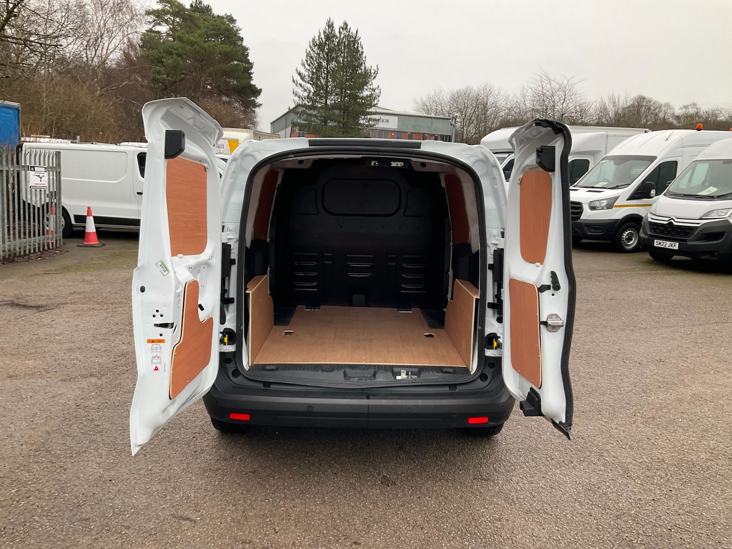 Used Ford Transit Courier 2024 for sale - 77297122: Photo 10