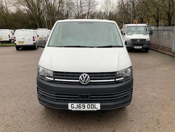 Used Volkswagen Transporter 2019 for sale - 77088330: Photo