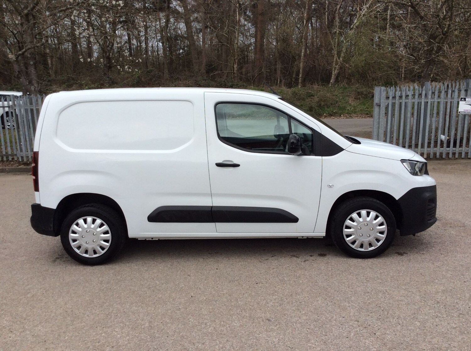 Used Peugeot Partner 2022 for sale - 78223251: Photo 15