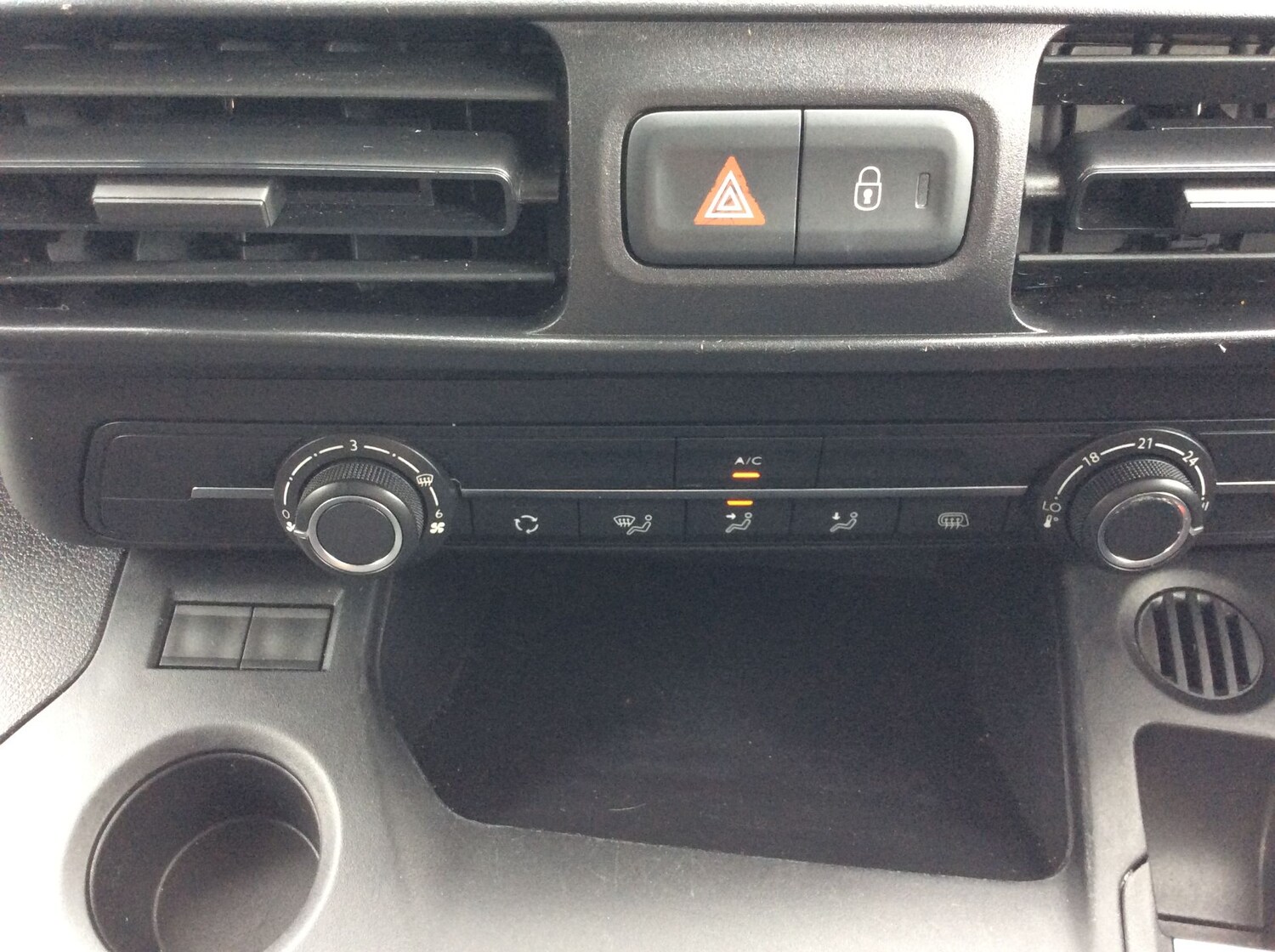 Used Peugeot Partner 2022 for sale - 78223251: Photo 23