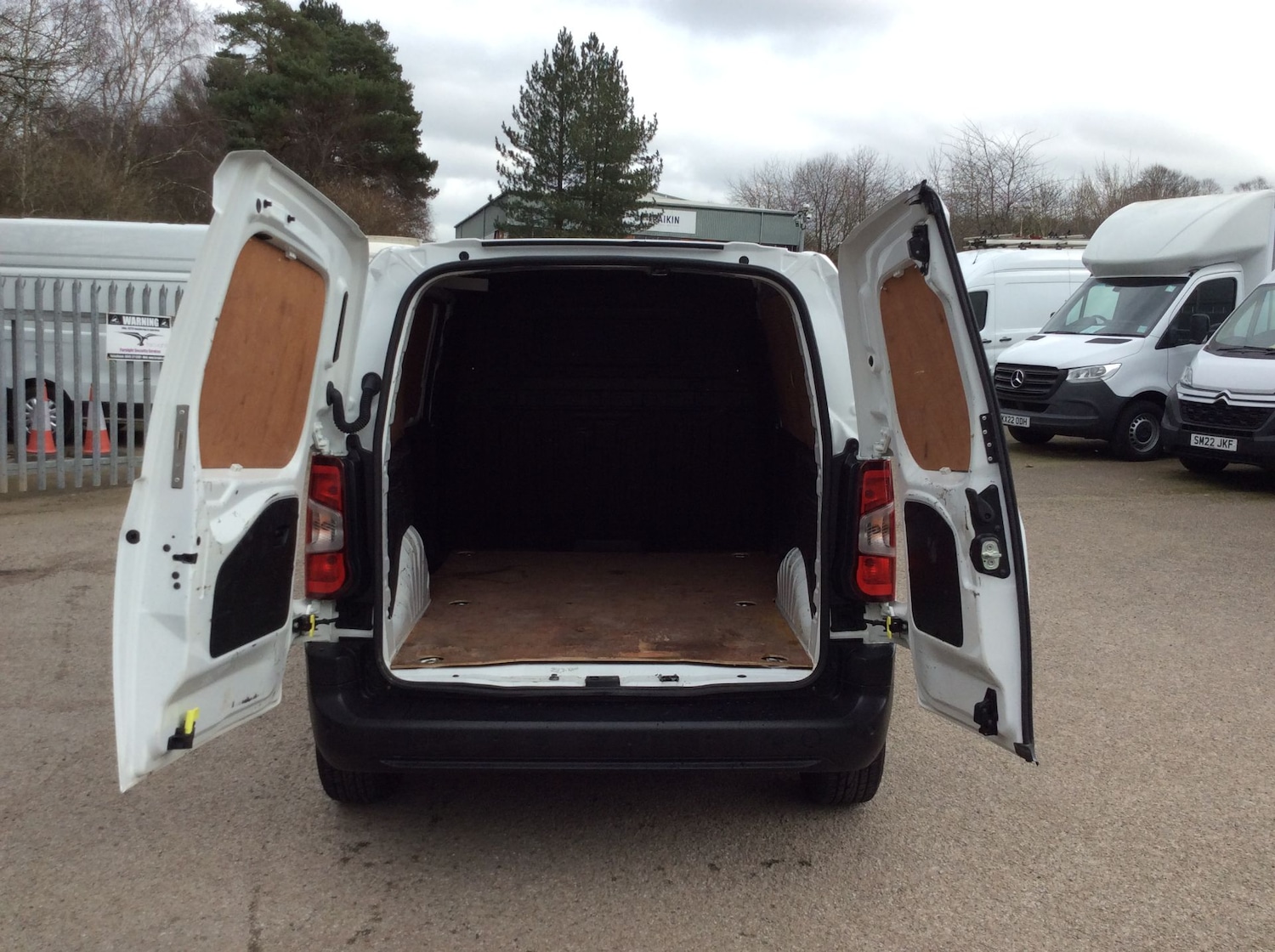 Used Vauxhall Combo 2022 for sale - 77916157: Photo 12