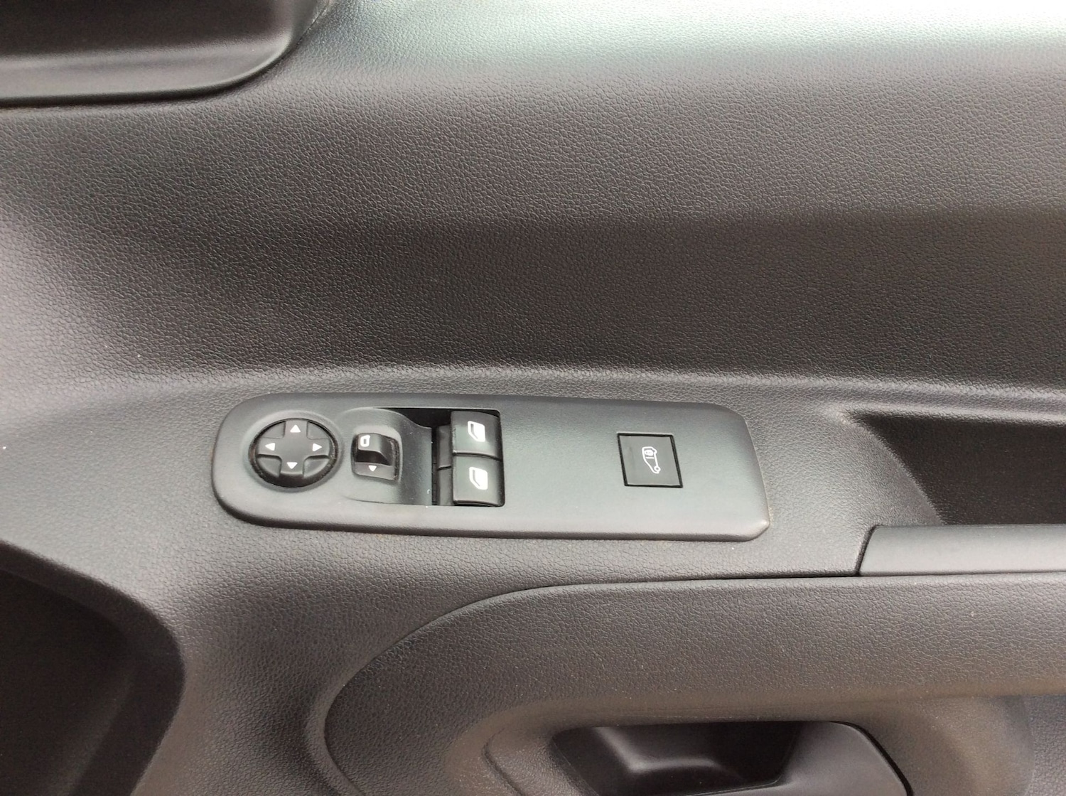 Used Vauxhall Combo 2022 for sale - 77916157: Photo 30