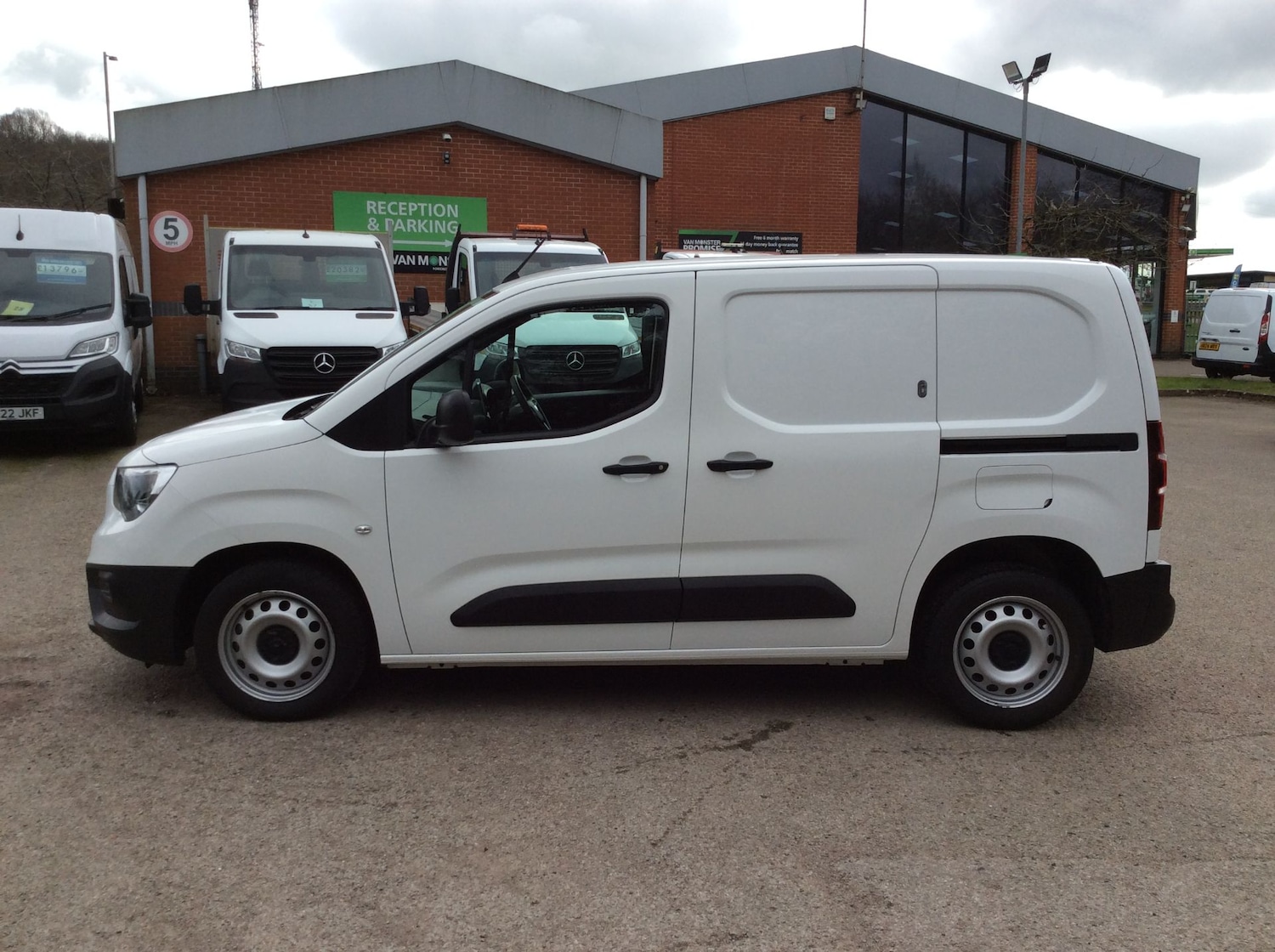 Used Vauxhall Combo 2022 for sale - 77916157: Photo 6