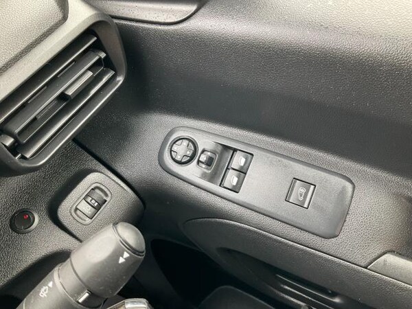 Used Peugeot Partner 2021 for sale - 76162093: Photo 28
