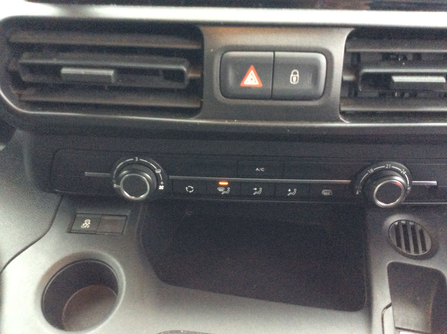 Used Peugeot Partner 2019 for sale - 77804405: Photo 23