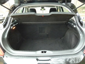 Used Peugeot 308 2013 for sale - 77759411: Photo