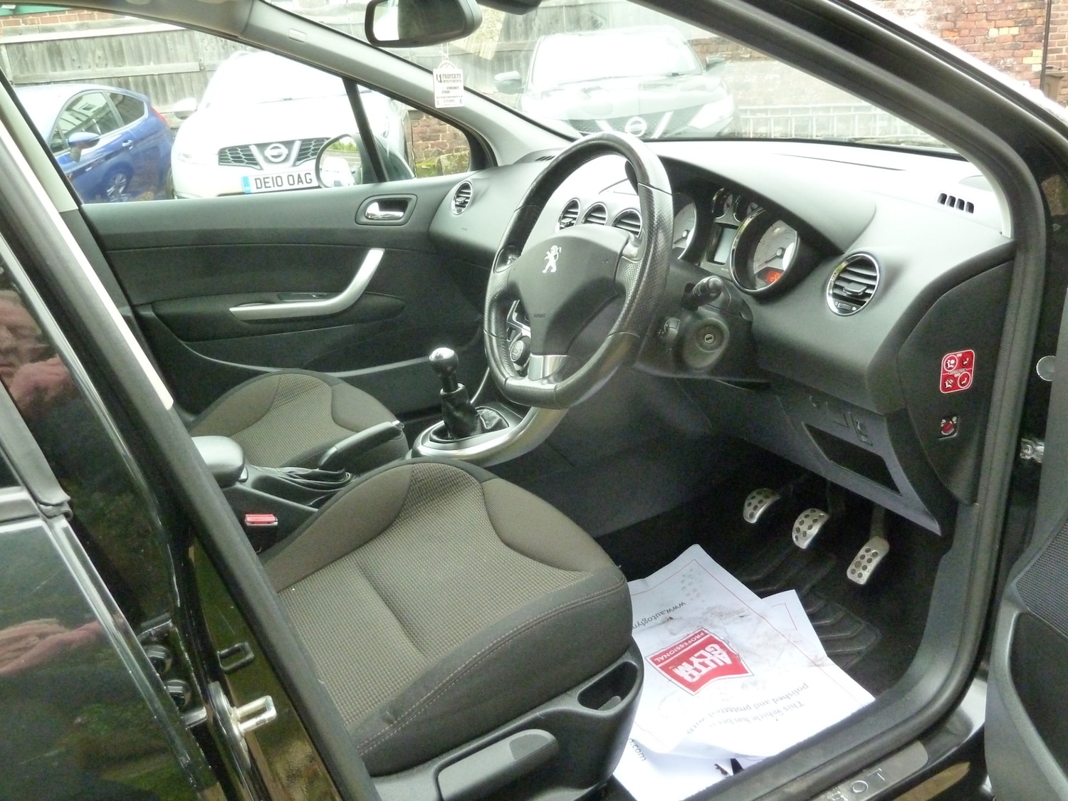 Used Peugeot 308 2013 for sale - 77759411: Photo 8