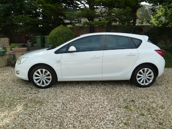 Used Vauxhall Astra 2012 for sale - 78765469: Photo