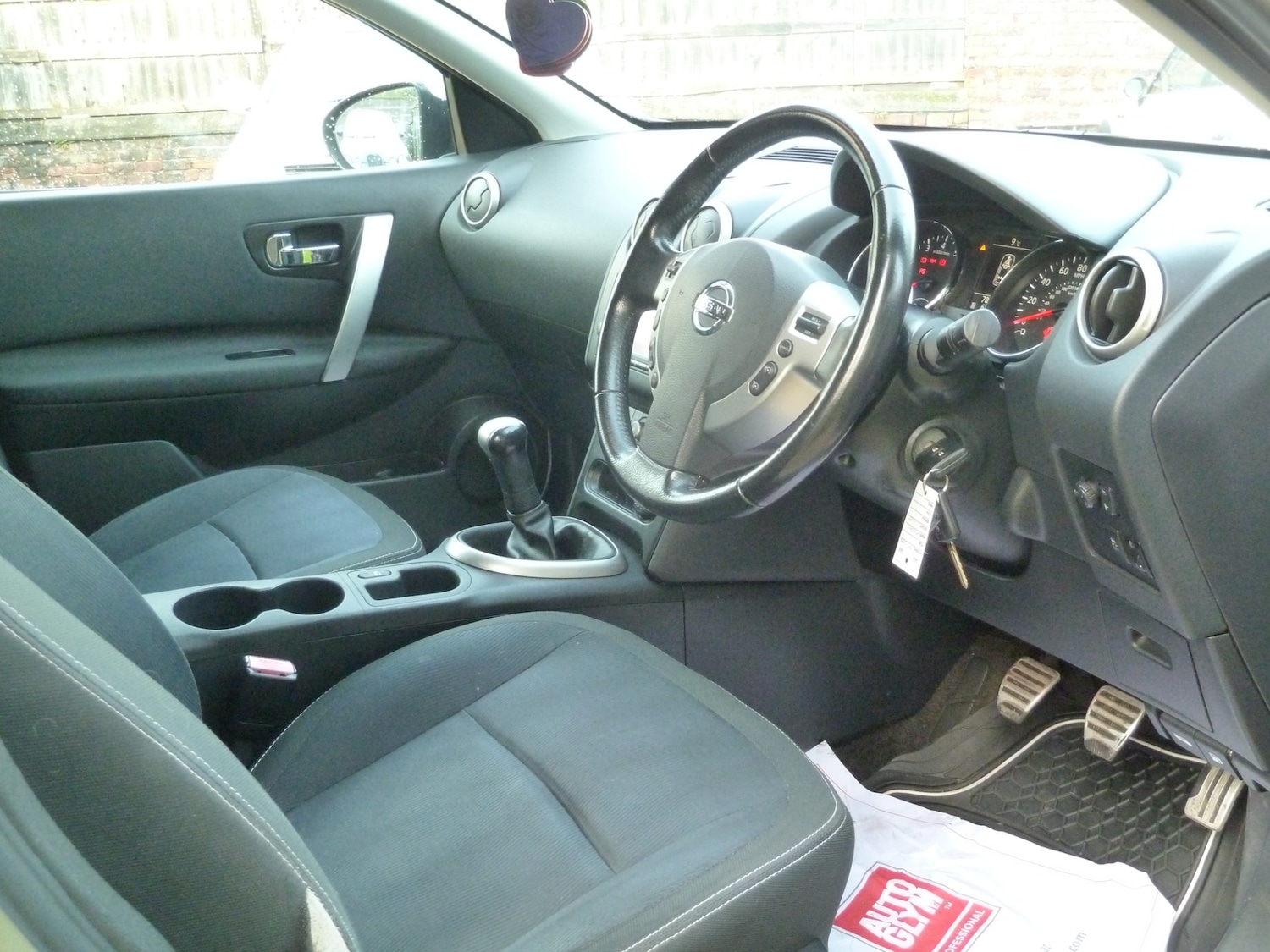 Used Nissan Qashqai 2010 for sale - 77310874: Photo 8