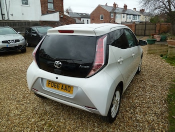 Used Toyota AYGO 2016 for sale - 77482641: Photo