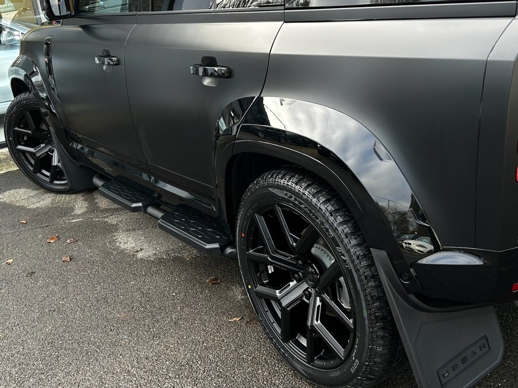 Used Land Rover Defender 2025 for sale - 77133626: Photo 15