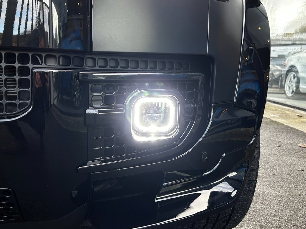 Used Land Rover Defender 2025 for sale - 77133626: Photo 21