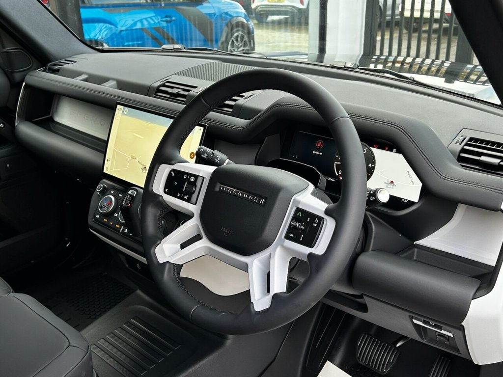 Used Land Rover Defender 2025 for sale - 77133626: Photo 34