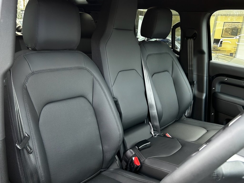 Used Land Rover Defender 2025 for sale - 77133626: Photo 36